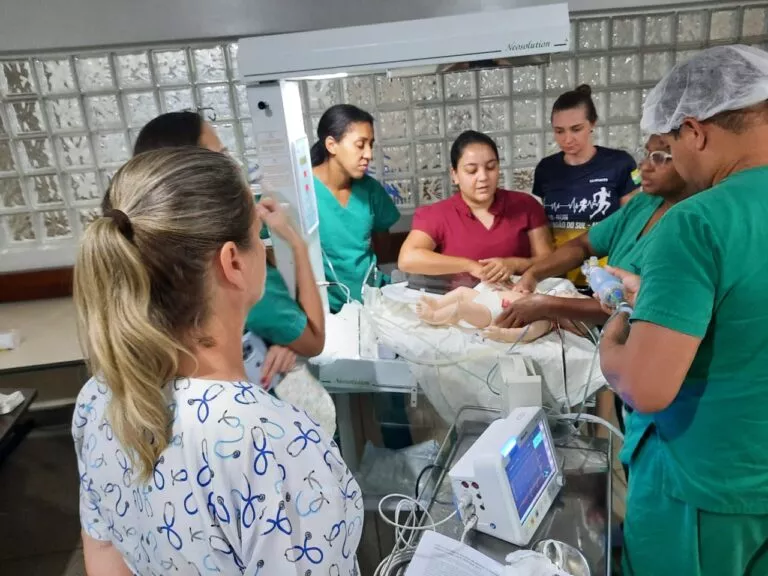 Equipe Do Centro Cir Rgico Do Hospital Municipal De Chapad O Do Sul