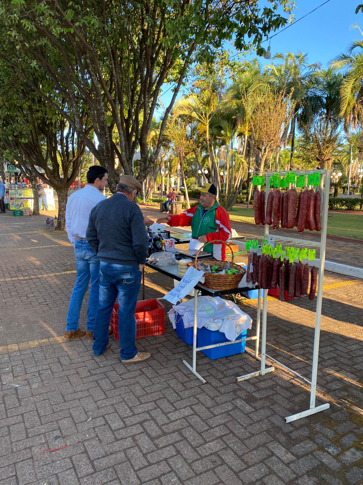 ÚLTIMO DIA da Carreta da Alegria em Chapadão do Sul. Ingresso 1 kg de  alimento não perecível - Chapadense News